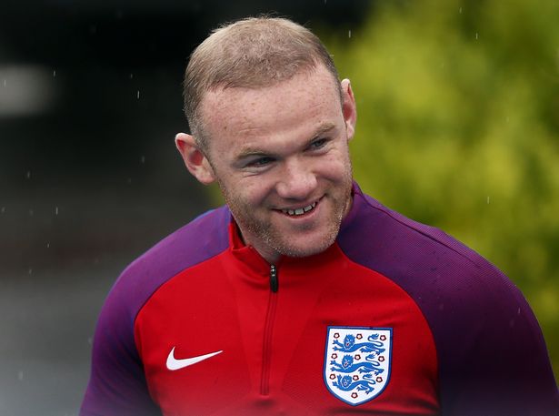La calvitie de Wayne Rooney